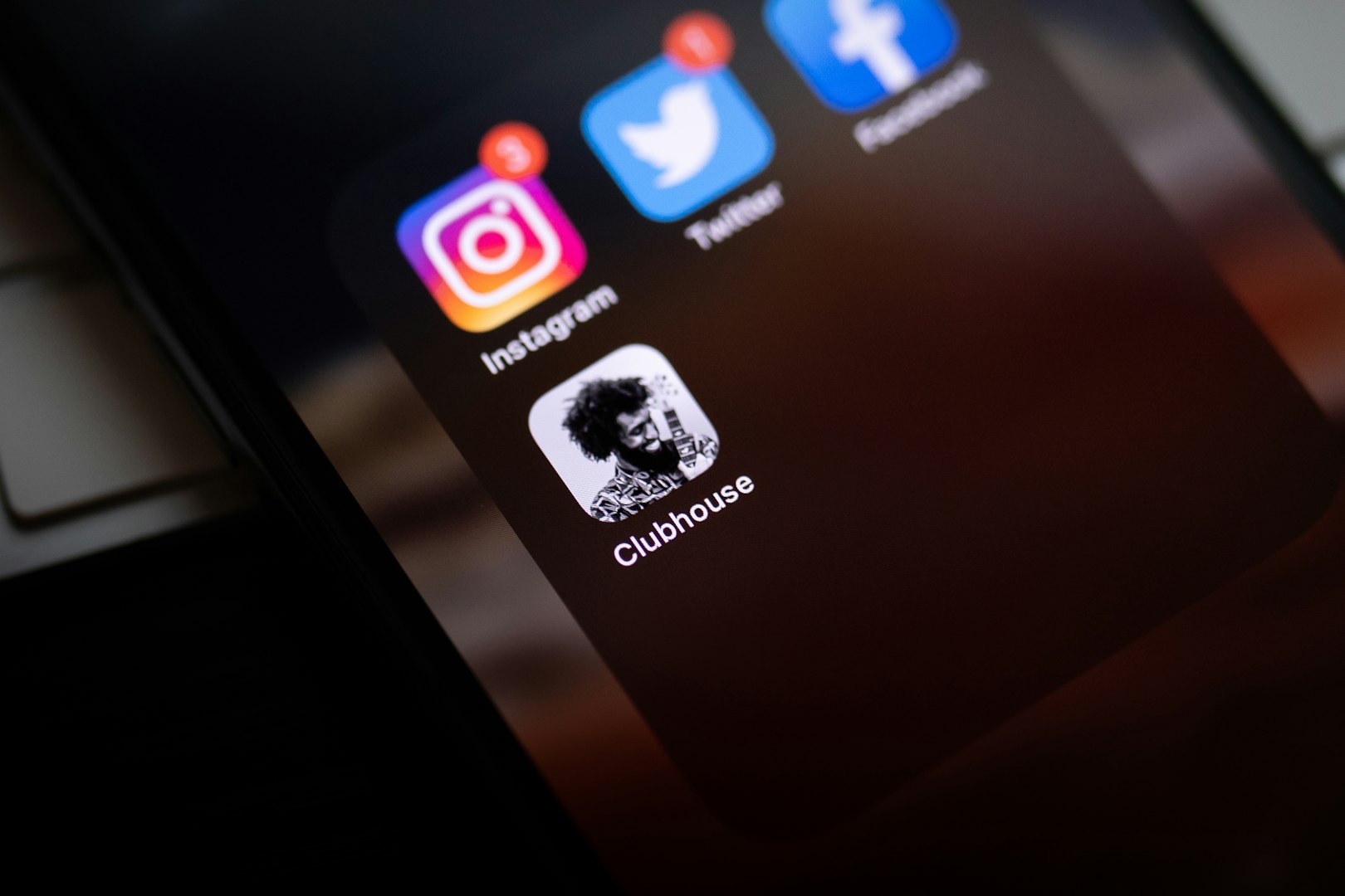 R-Creative - your expert in social media