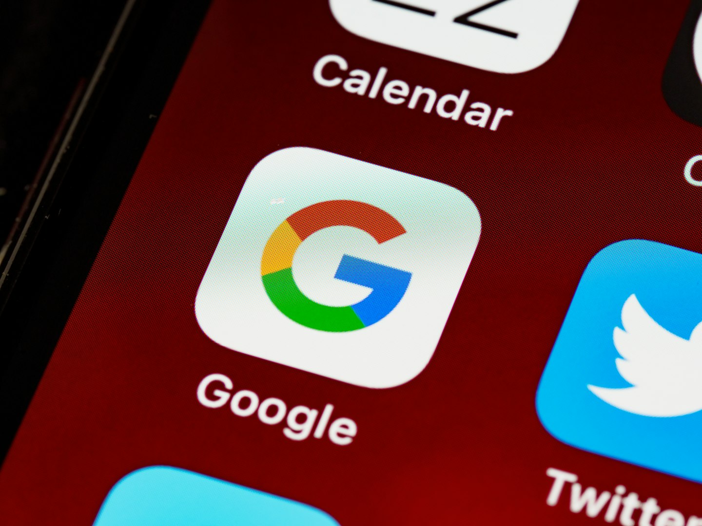 R-Creative - your expert in social media and Google Ads SEM